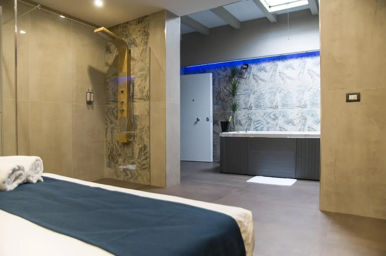 Bed & Breakfast Suite 18 Luxury Apartments Bari Italy