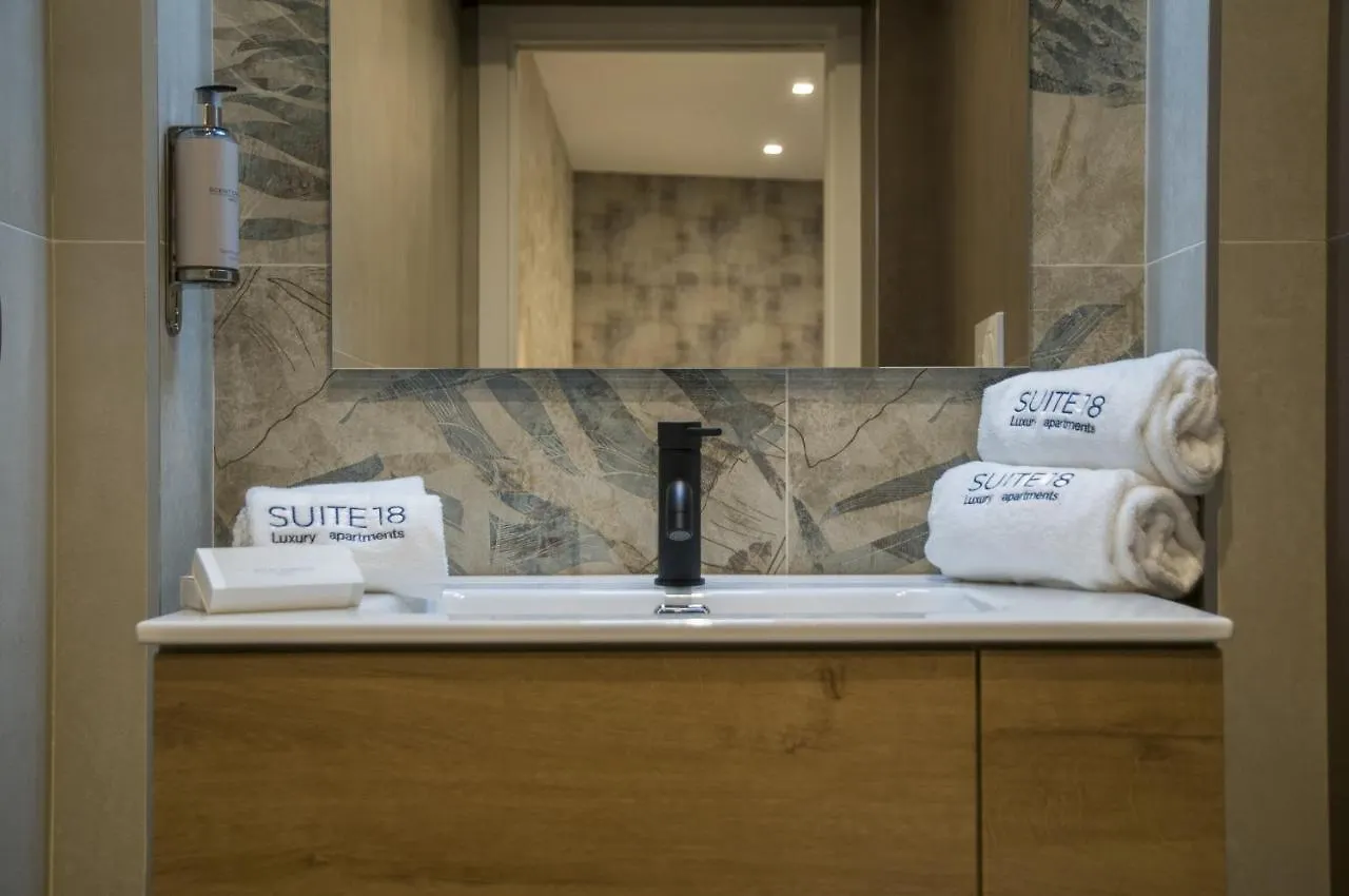 Suite 18 Luxury Apartments Bari