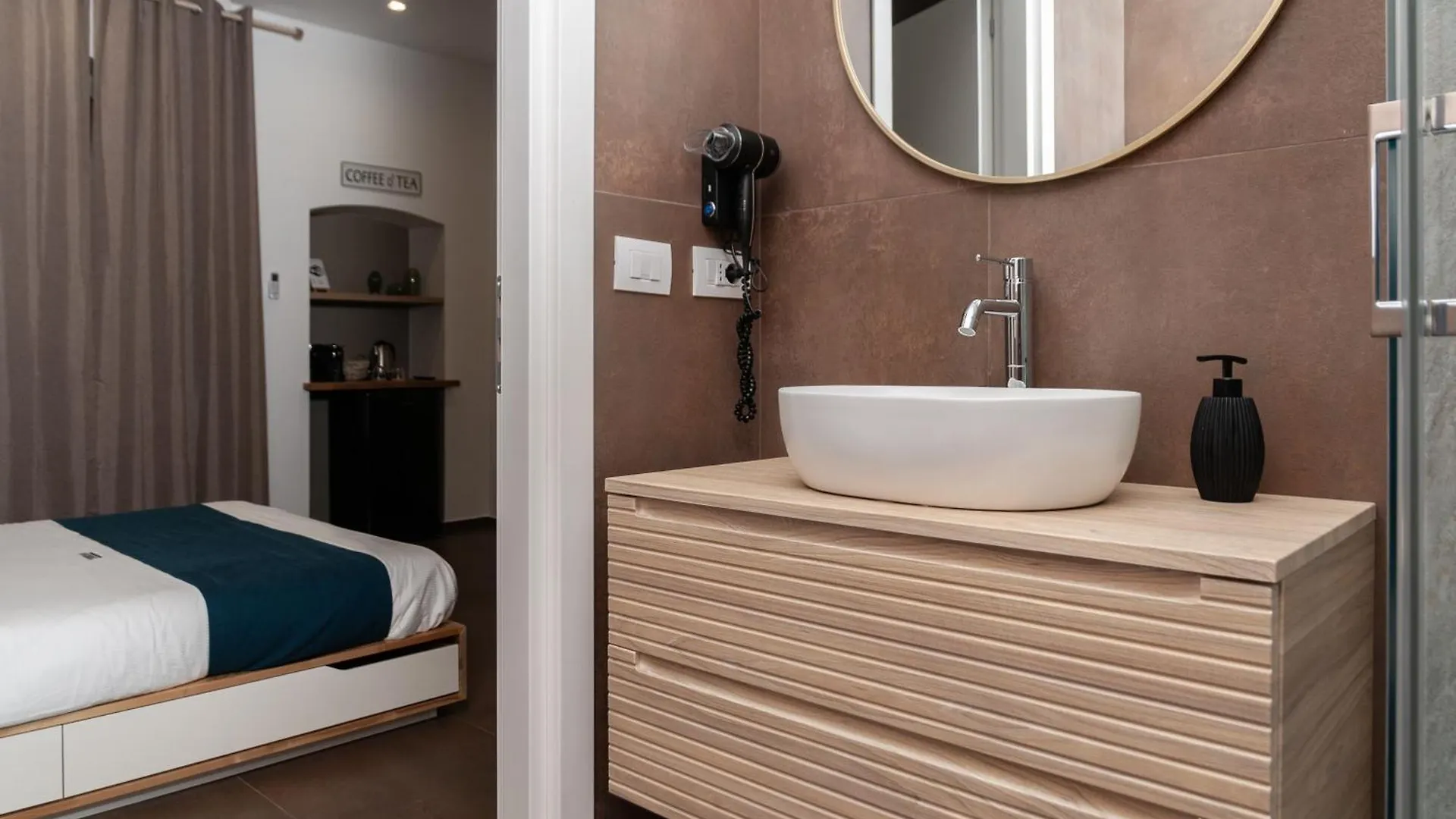 Suite 18 Luxury Apartments Bari Bed & Breakfast