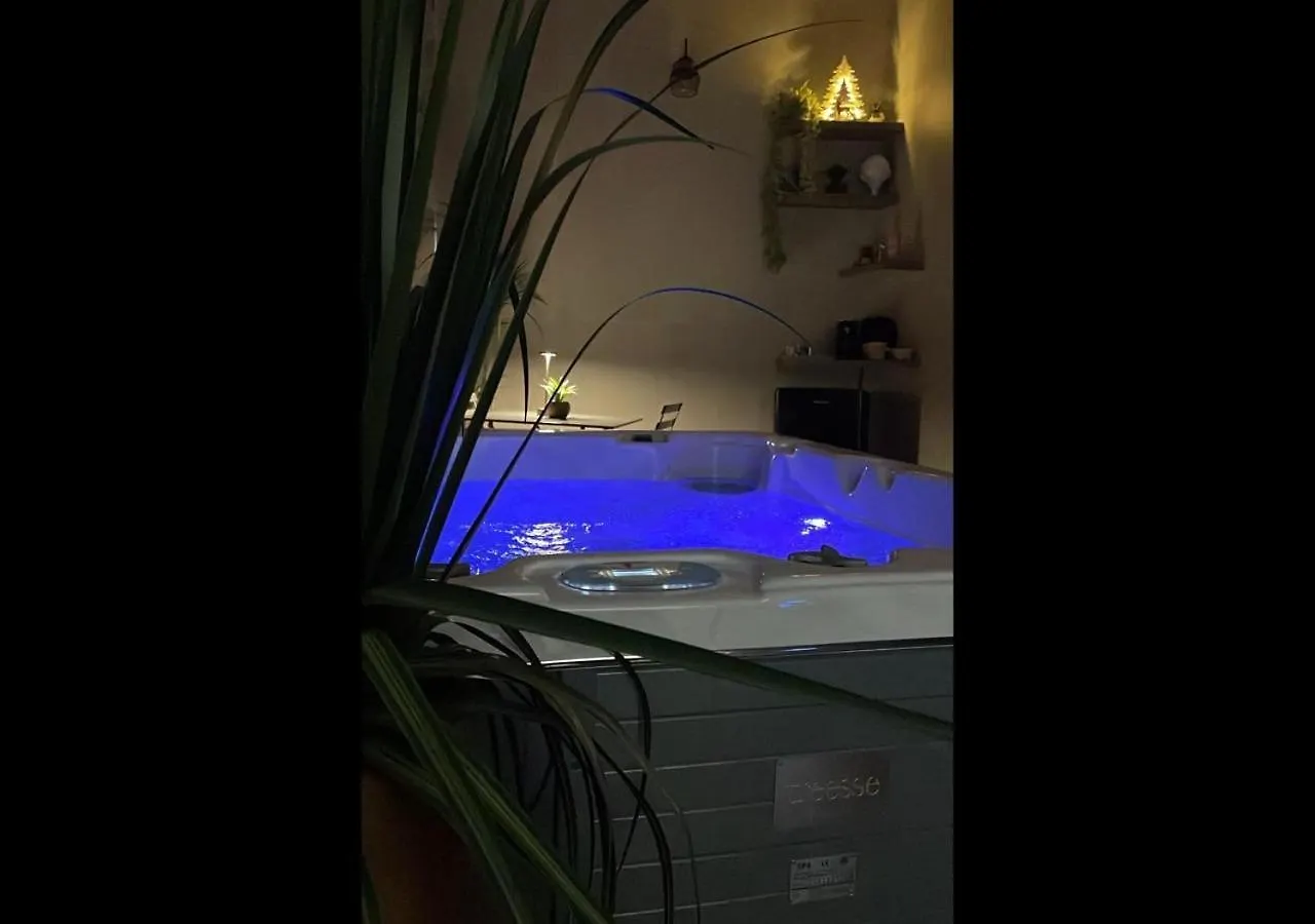 Suite 18 Luxury Apartments Bari