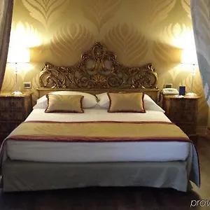 Amadeus Hotel Venecia